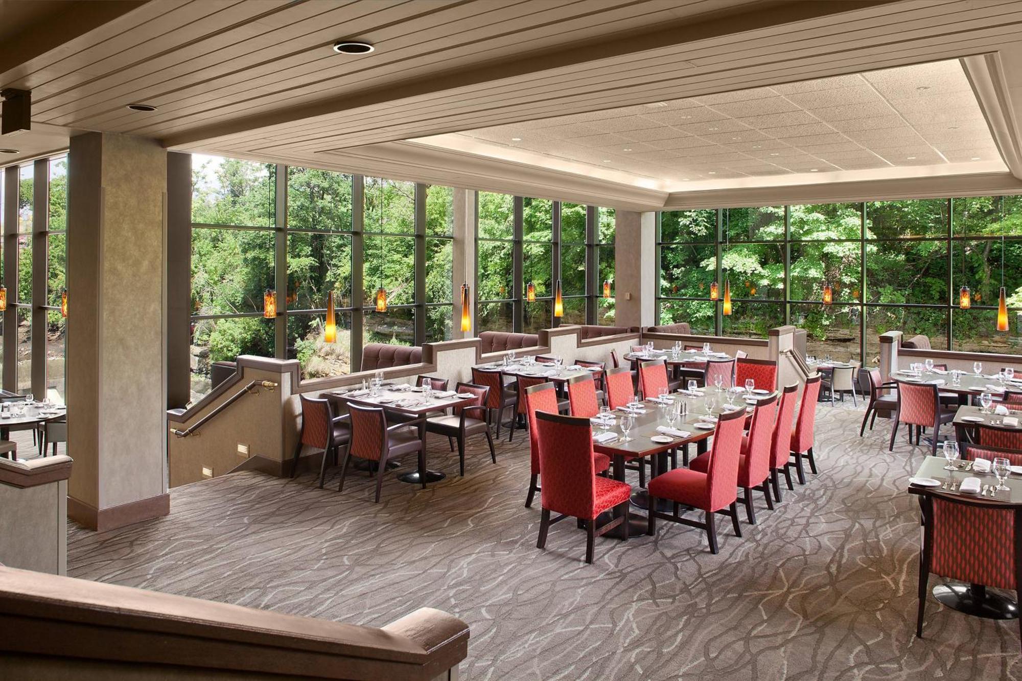 เชอราตัน สวีท แอครอน คูยาโฮกา ฟอลล์ Hotel คูยาโฮกา ฟอลส์ ภายนอก รูปภาพ