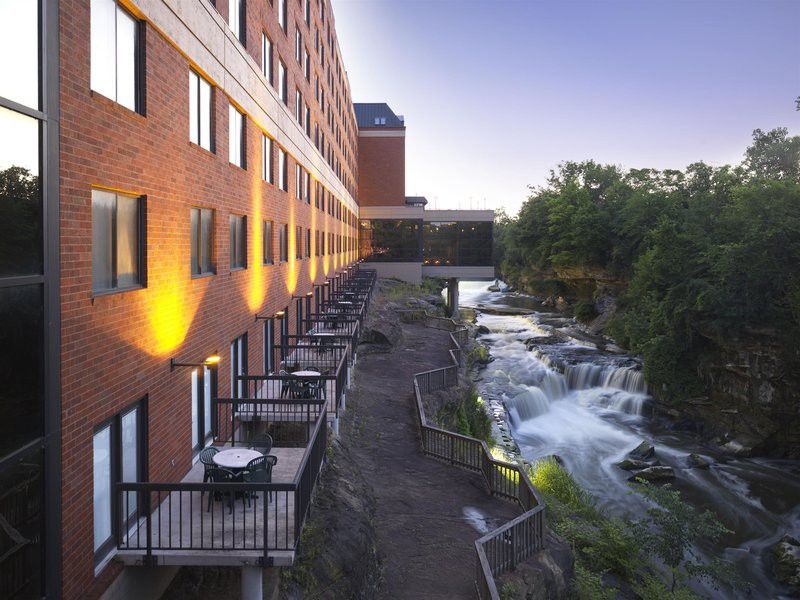 เชอราตัน สวีท แอครอน คูยาโฮกา ฟอลล์ Hotel คูยาโฮกา ฟอลส์ ภายนอก รูปภาพ